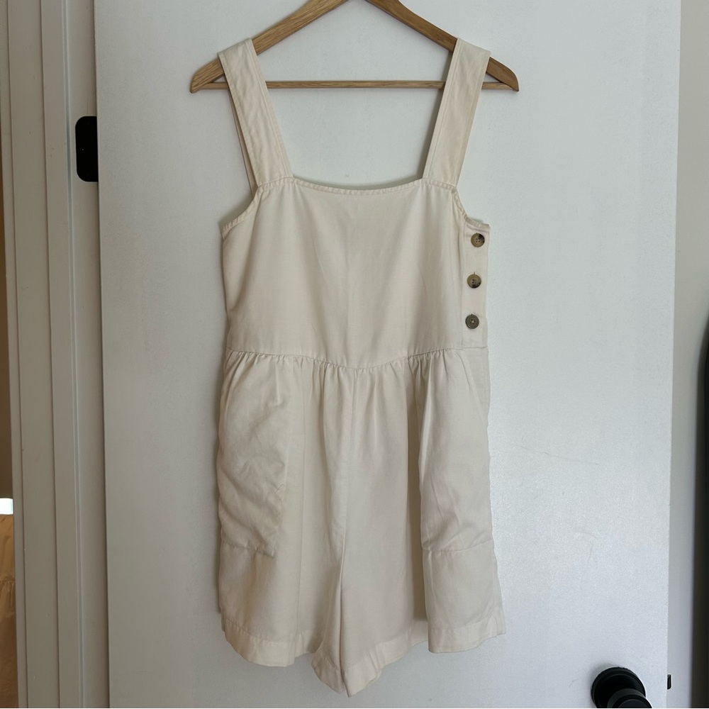 Wilfred Free Cream Sleeveless Buttoned Romper